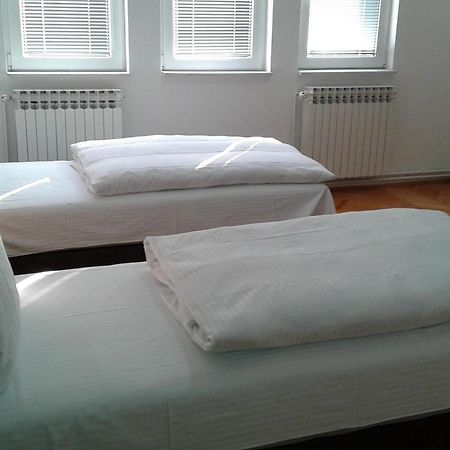 Apartment Villa Merci 塞拉耶佛 外观 照片
