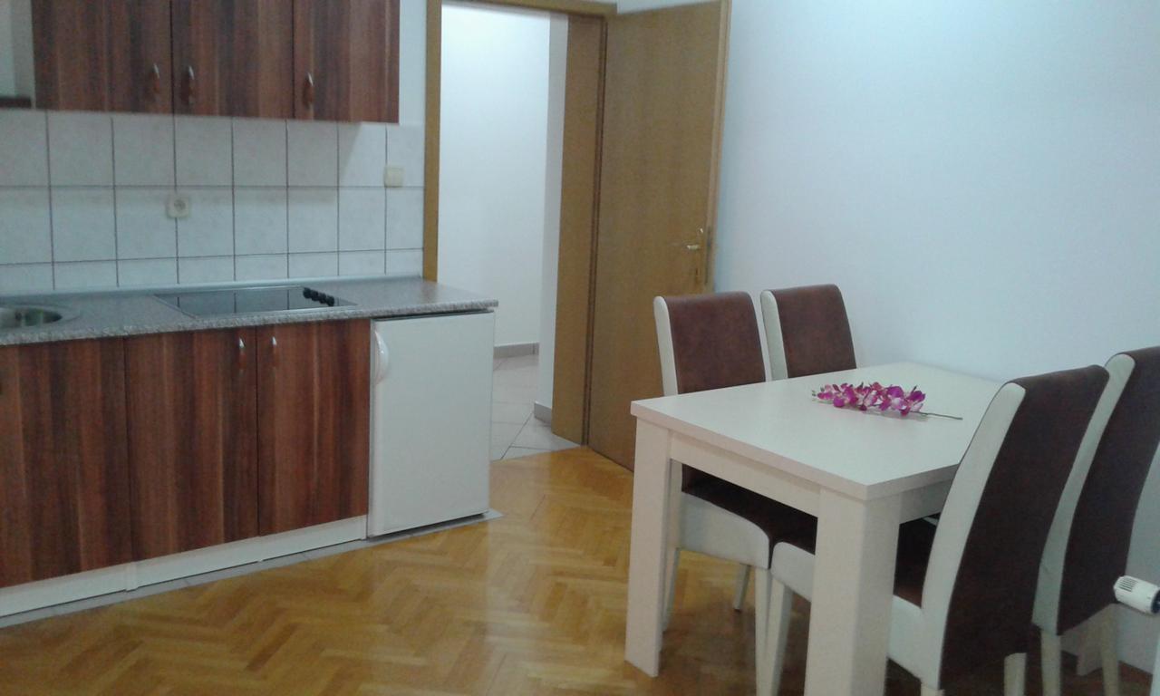 Apartment Villa Merci 塞拉耶佛 外观 照片