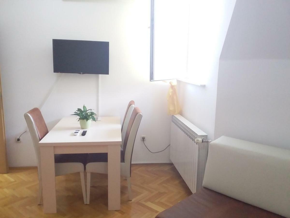Apartment Villa Merci 塞拉耶佛 外观 照片